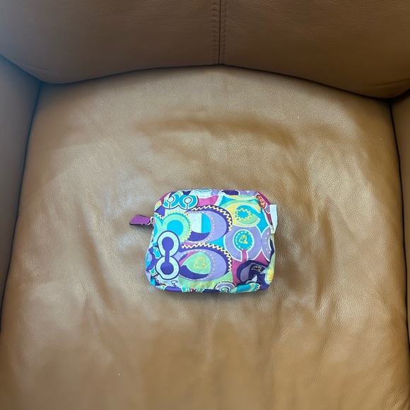 Coach POPPY GLAM SIGNATURE Sis Print Fold Packable Shopper Travel Tote 62112 NWT - Picture 11 of 12